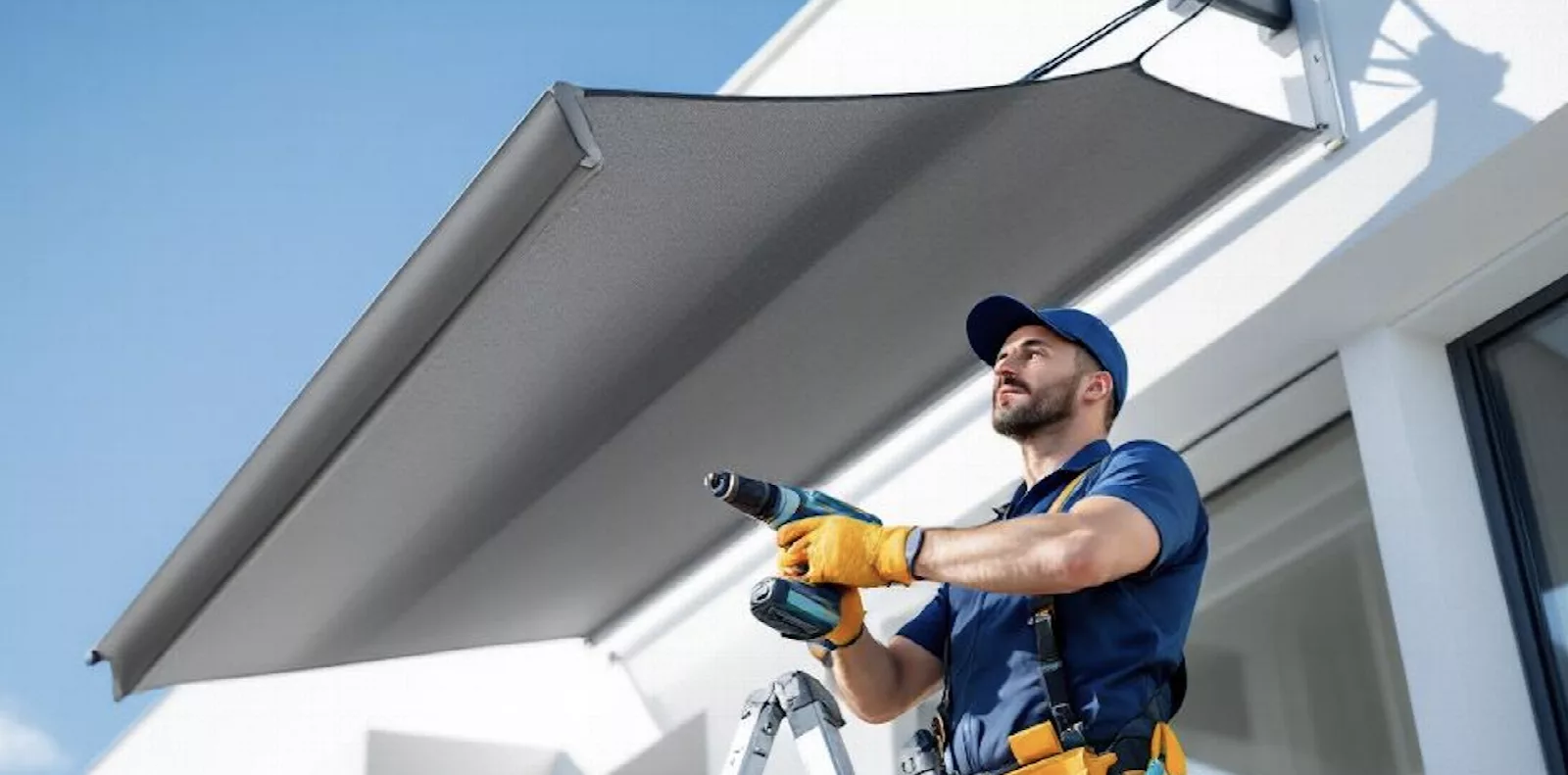 Pose de stores extérieurs